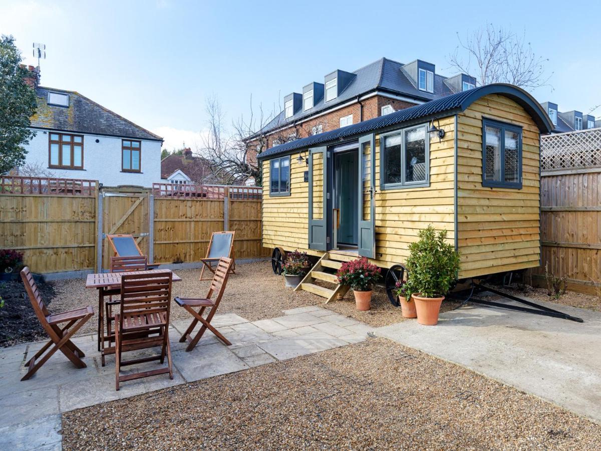 Willa Pass The Keys Whitstable Shepherds Hut Minutes From The Harbour Zewnętrze zdjęcie