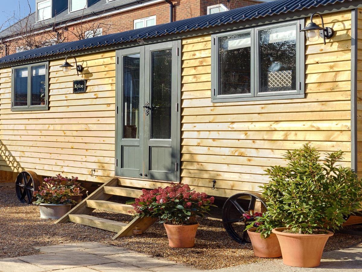 Willa Pass The Keys Whitstable Shepherds Hut Minutes From The Harbour Zewnętrze zdjęcie